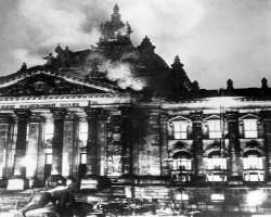 The building was set to fire in the year 1933. Naz The building was set to fire in the year 1933. Nazi claimed that It was a communist attack. However, some of historians believe it was planned and ord